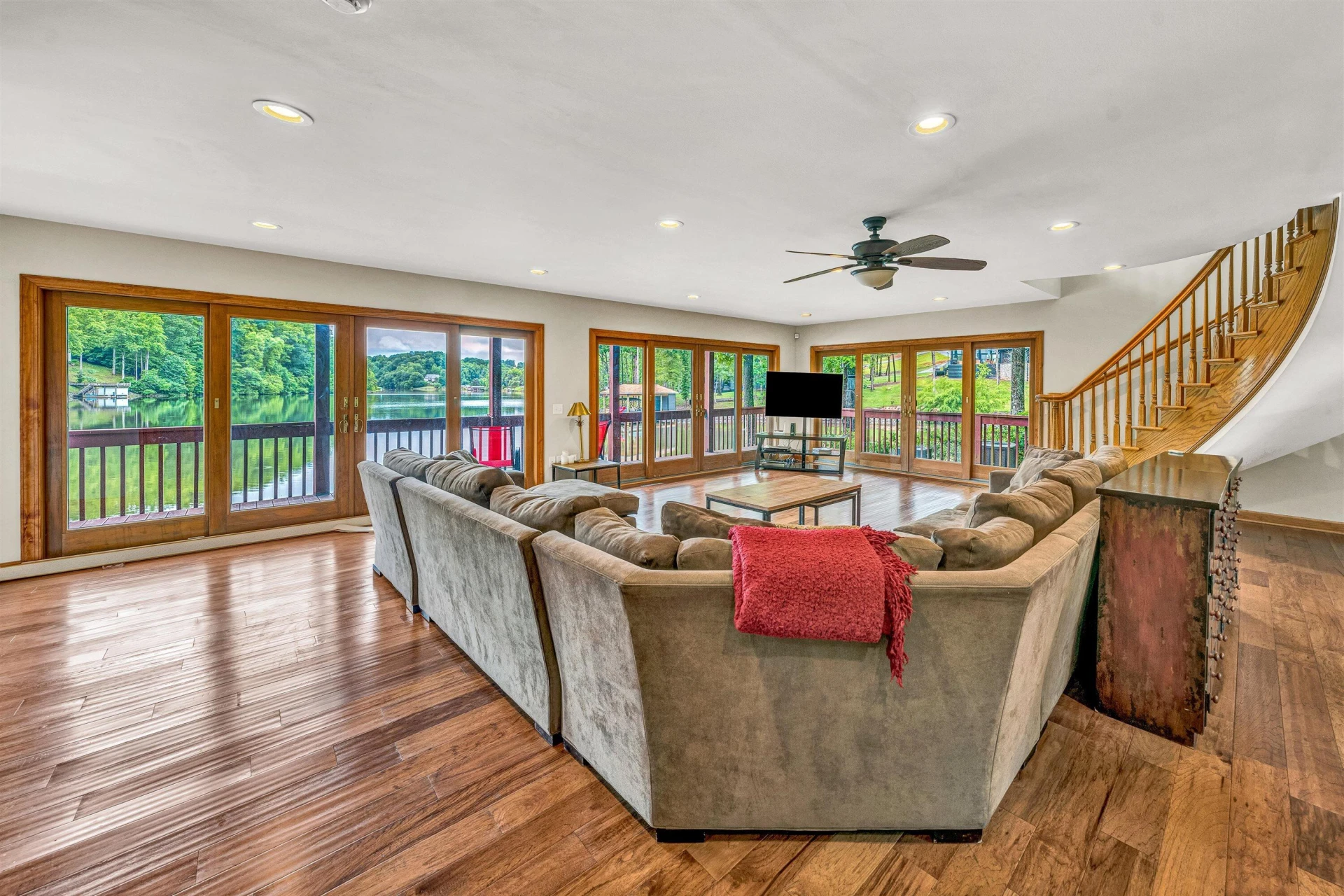 510 Crestview RD - Photo 13