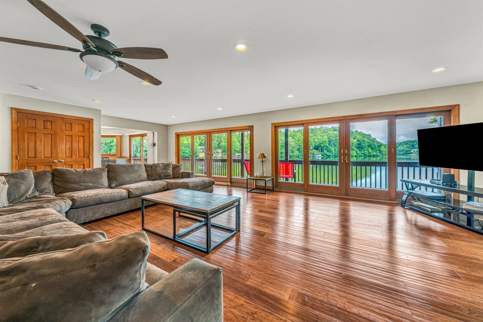 510 Crestview RD - Photo 15
