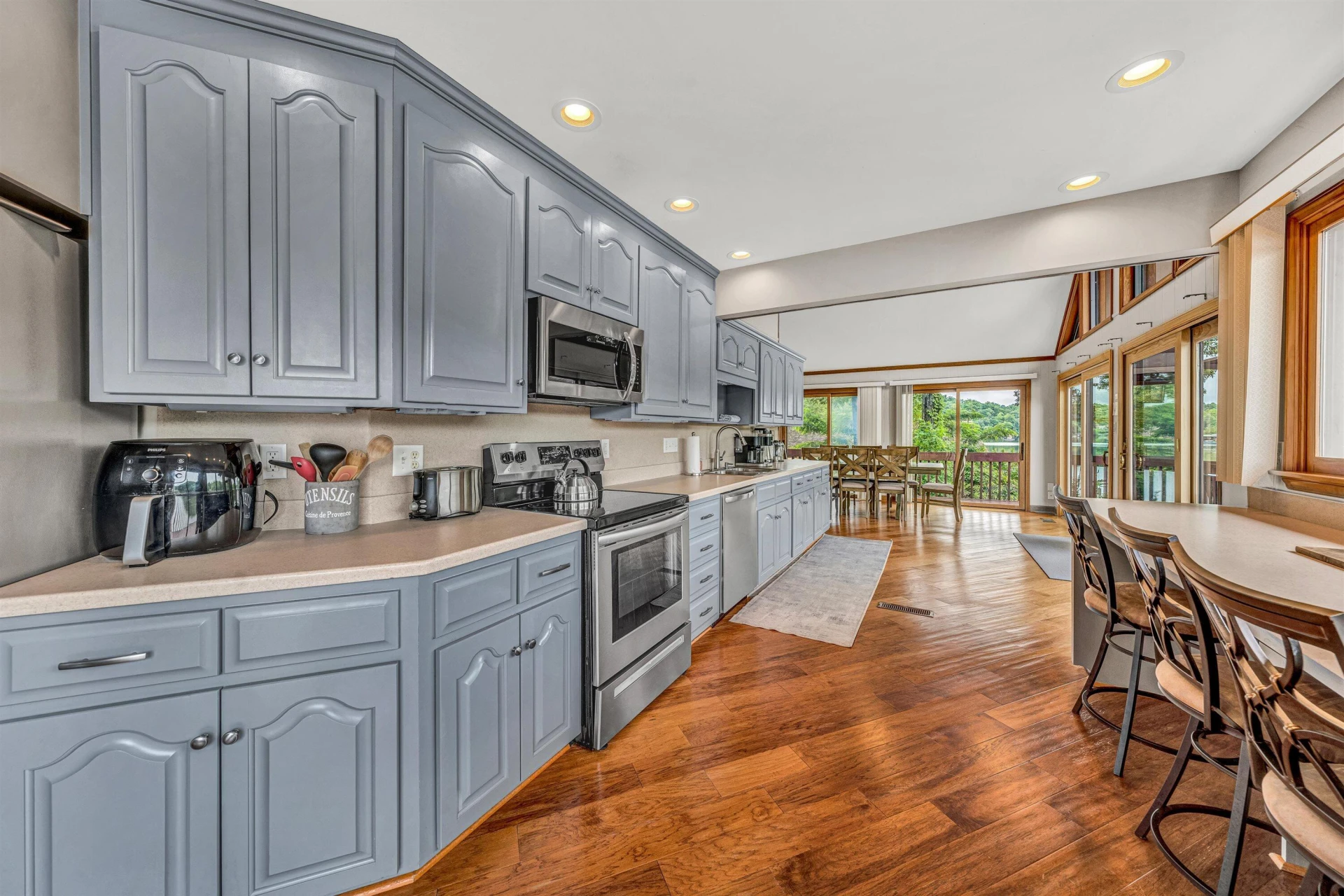 510 Crestview RD - Photo 17
