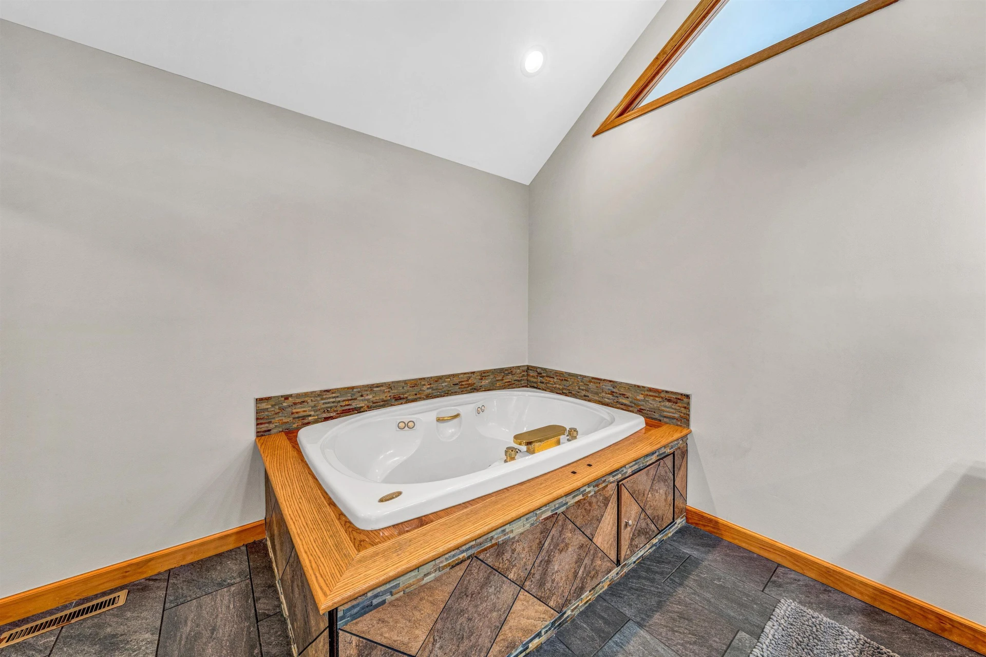 510 Crestview RD - Photo 28