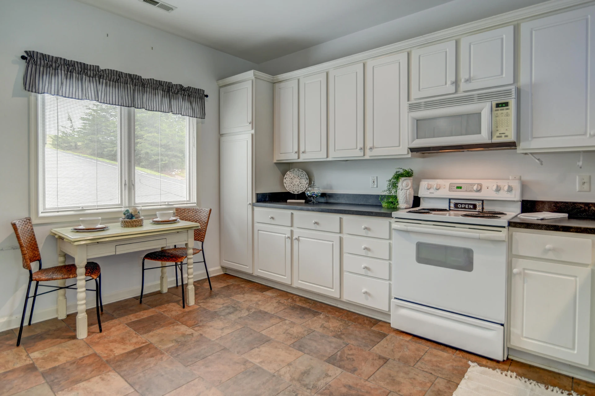 1103 Mariners WAY #5 - Photo 8
