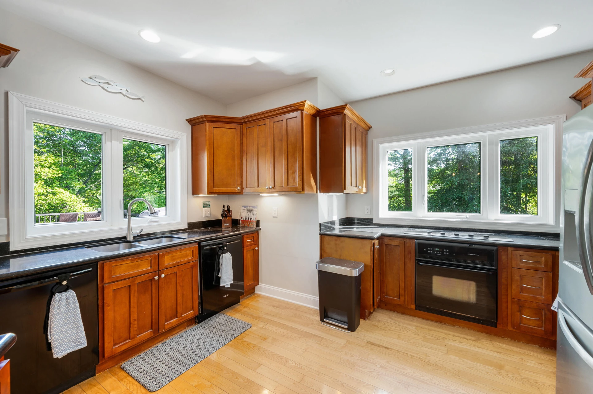 1359 Nicholas LN - Photo 14