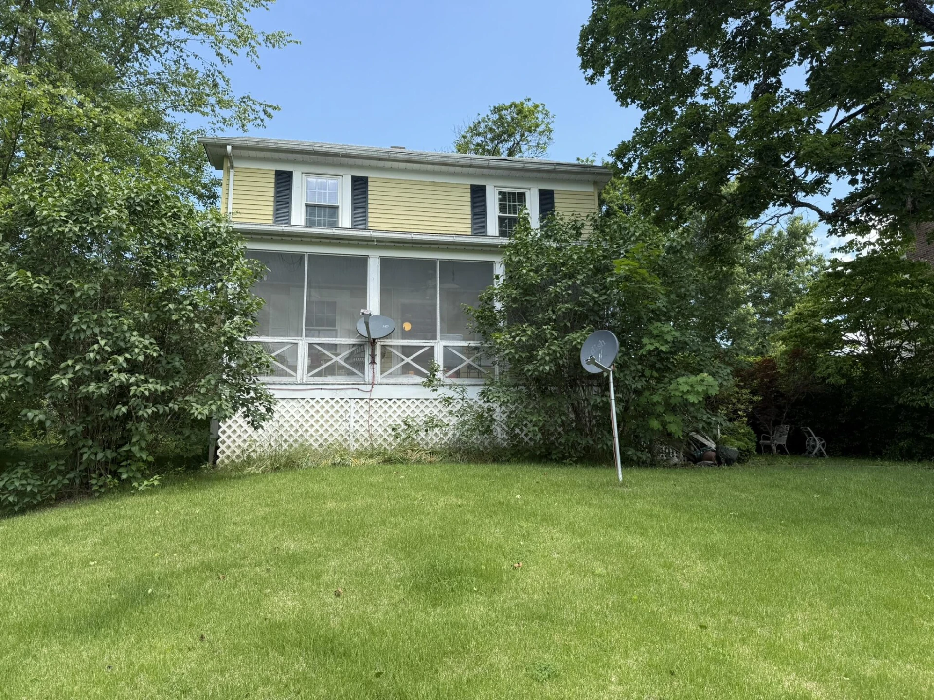 154 Lake View DR - Photo 2
