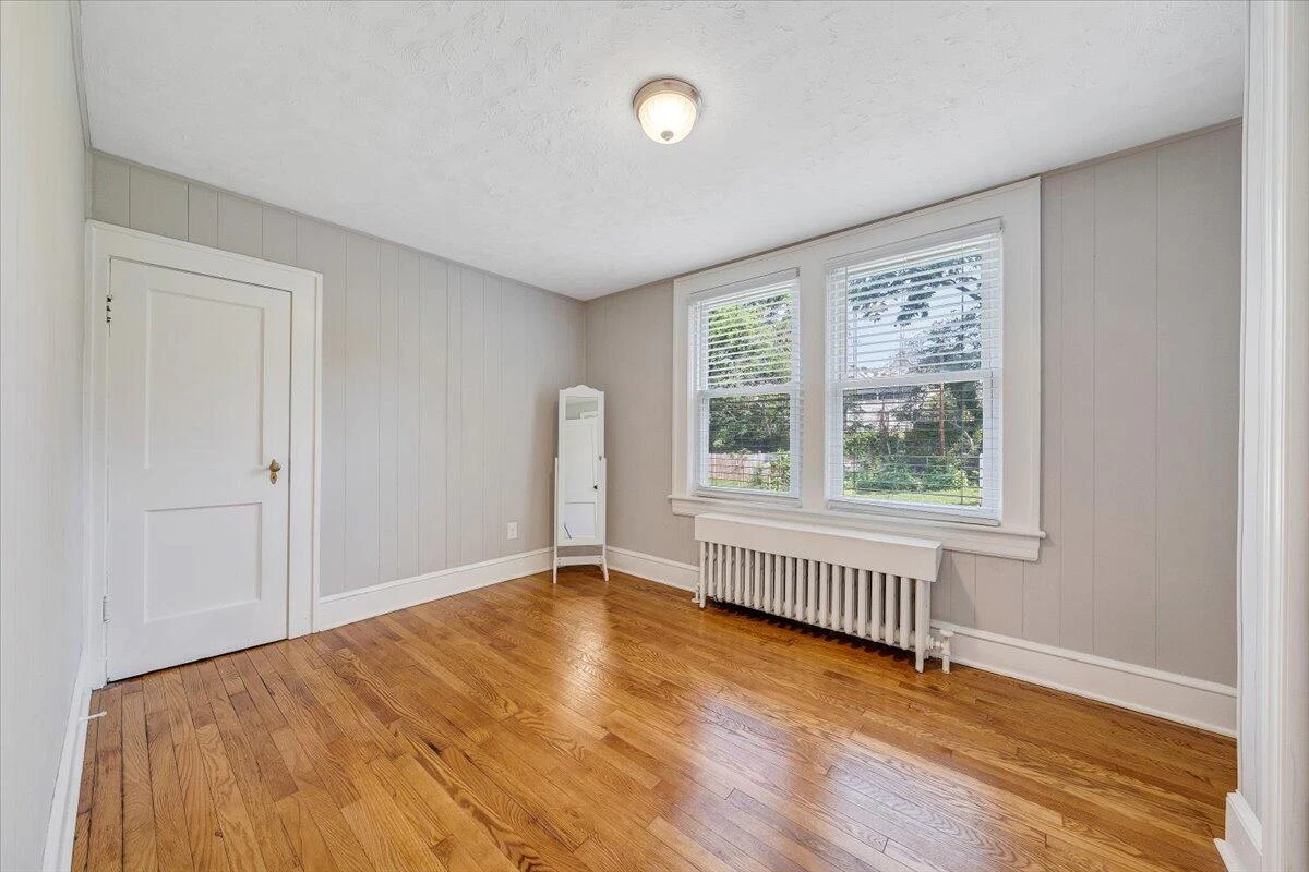1124 Jamison AVE SE - Photo 20