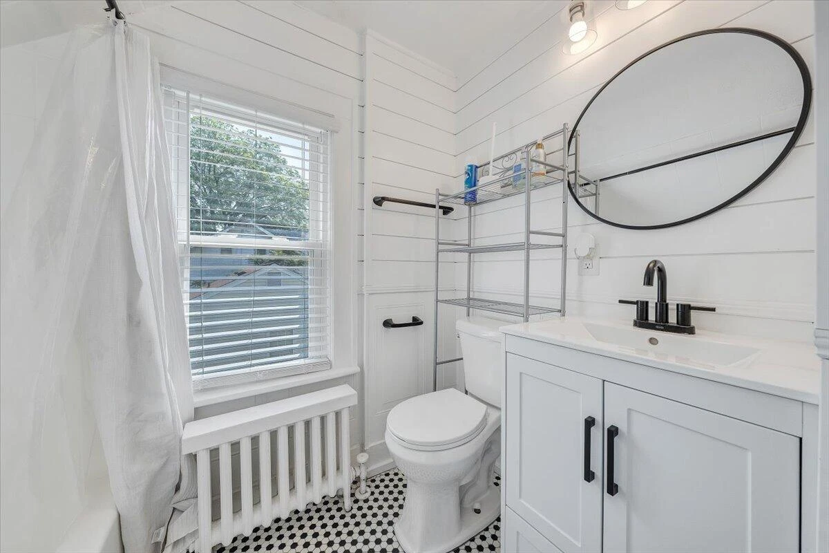 1124 Jamison AVE SE - Photo 21