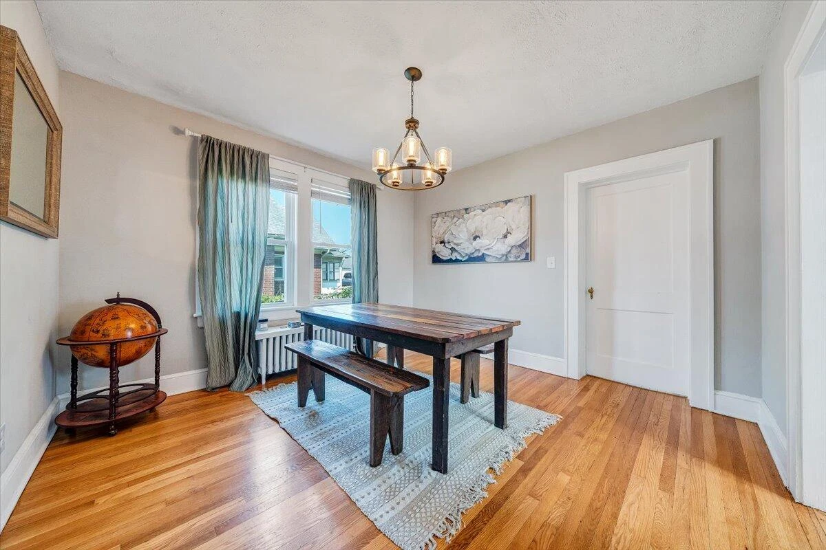 1124 Jamison AVE SE - Photo 7