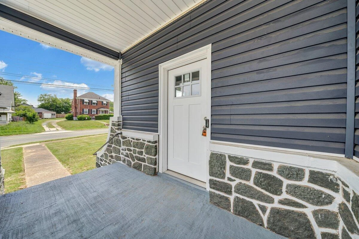 3311 Memorial AVE - Photo 5