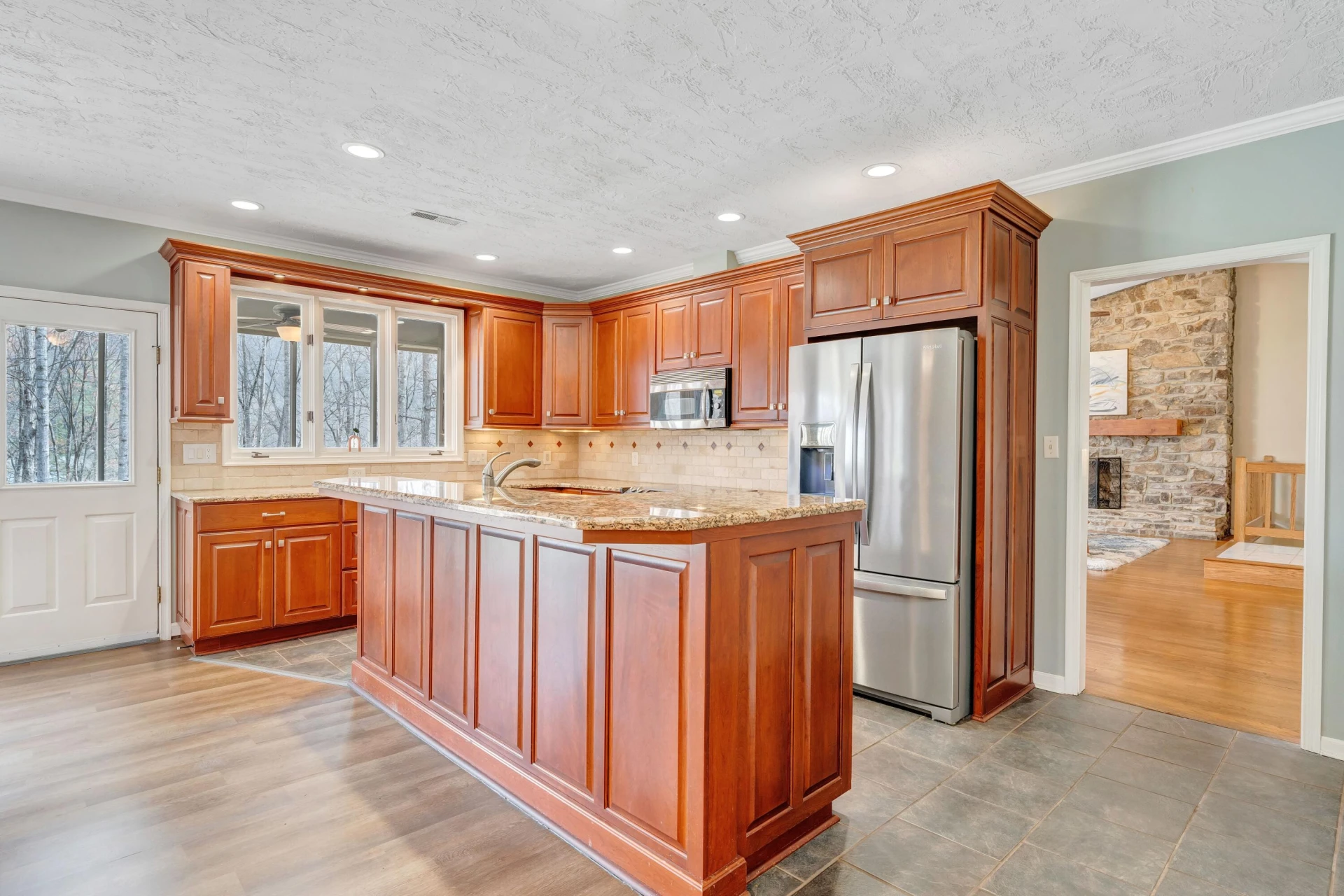 4921 Hunting Hills DR - Photo 45
