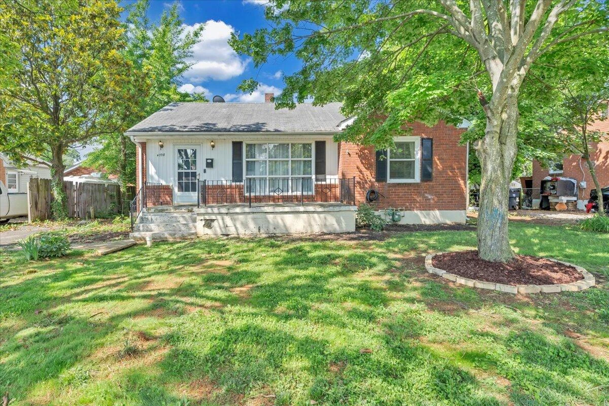 4708 Pawling ST NW - Photo 4
