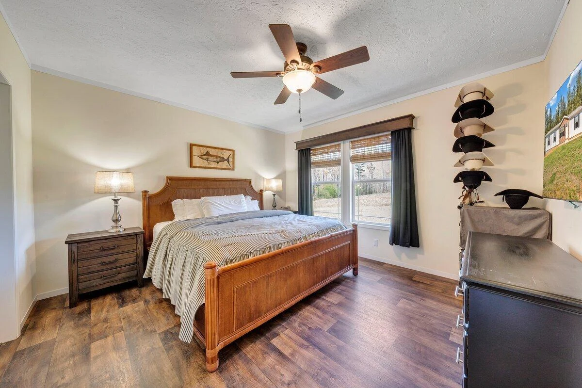 780 Adkins RD - Photo 17