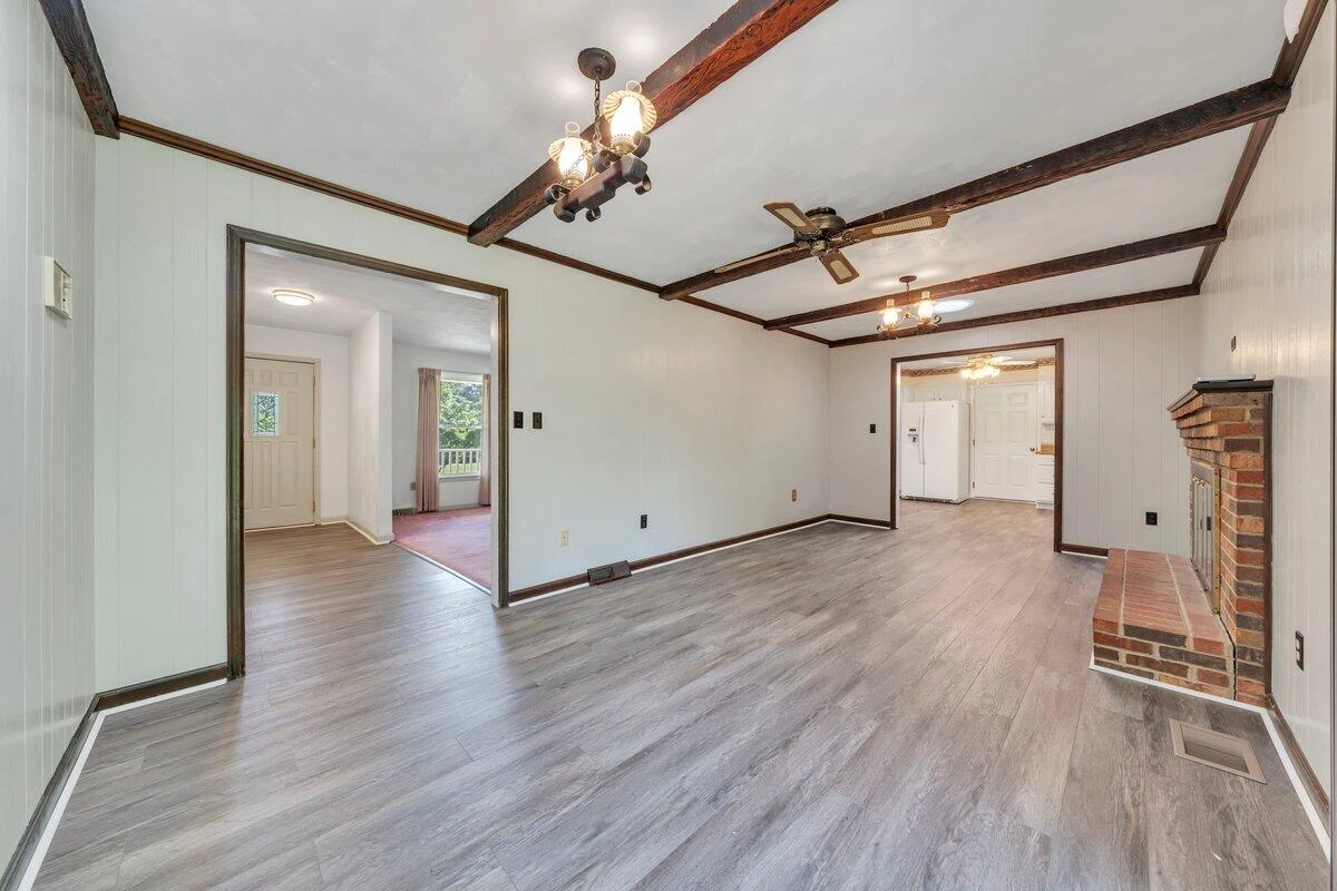 3951 Blandfield DR - Photo 16