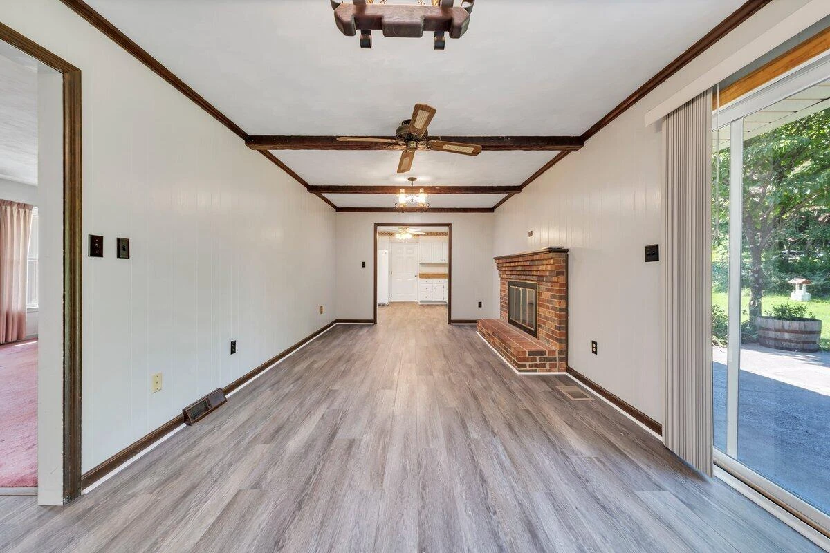 3951 Blandfield DR - Photo 19