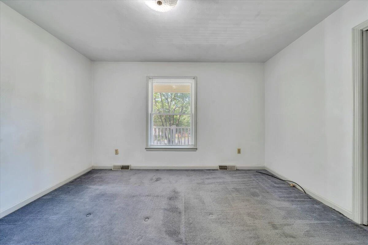 3951 Blandfield DR - Photo 33