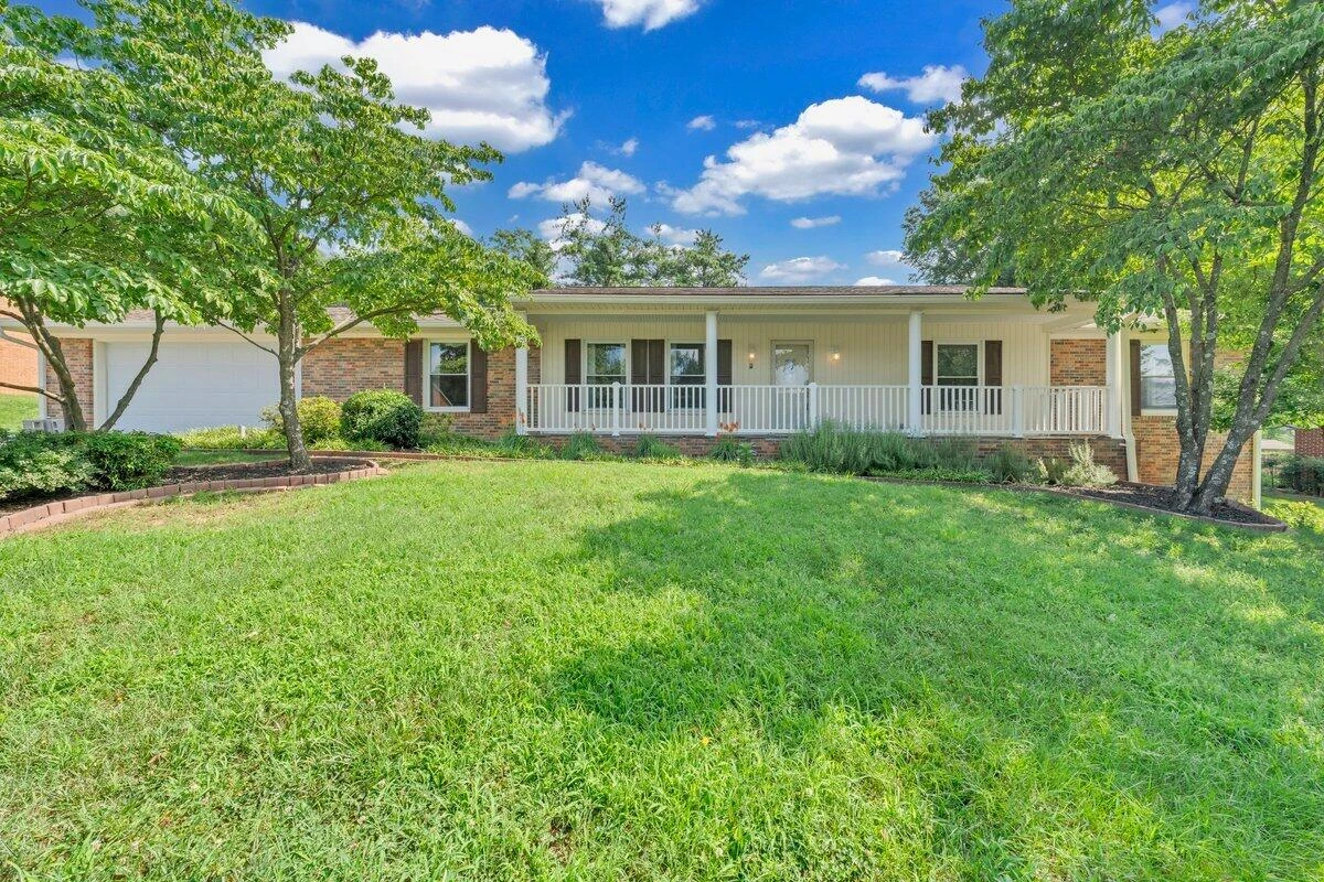 3951 Blandfield DR - Photo 4
