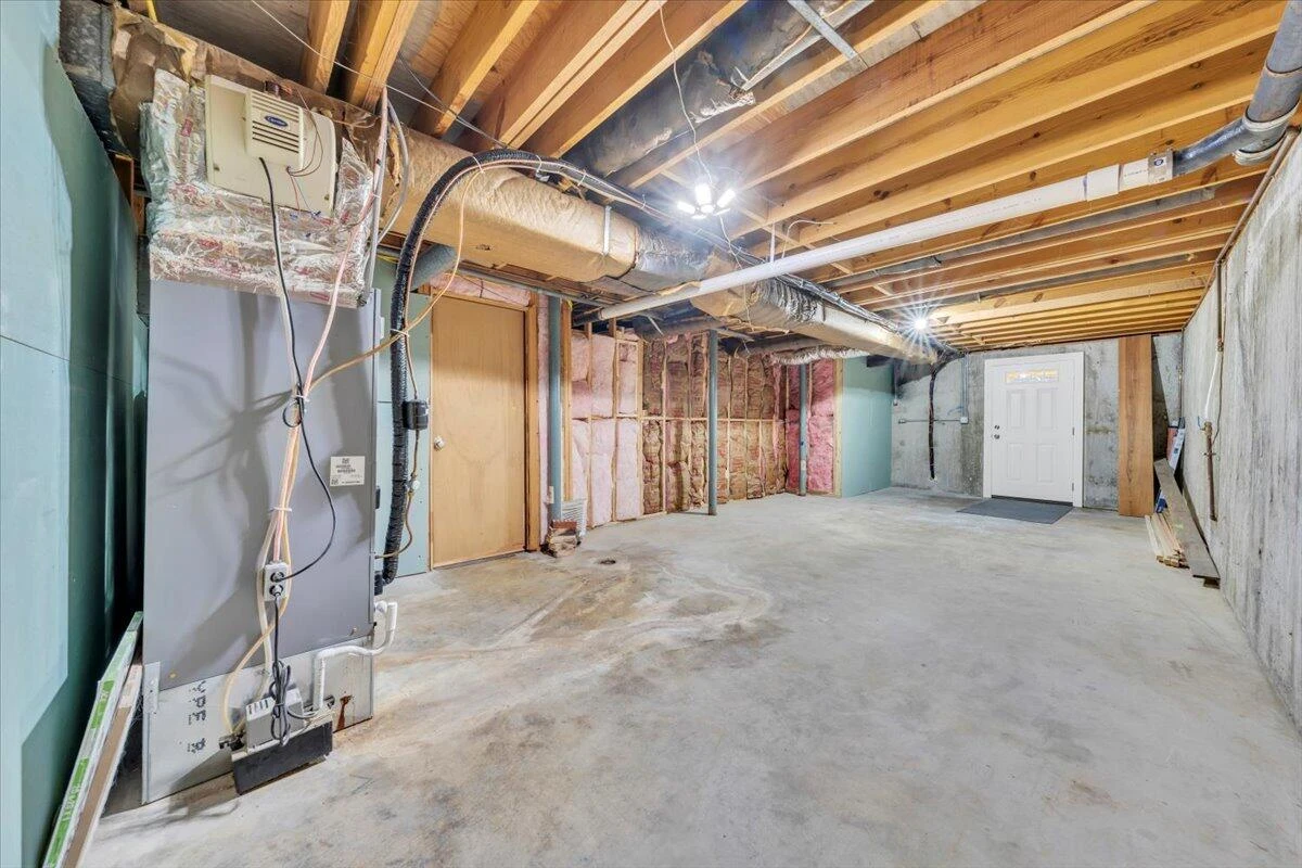 3951 Blandfield DR - Photo 54