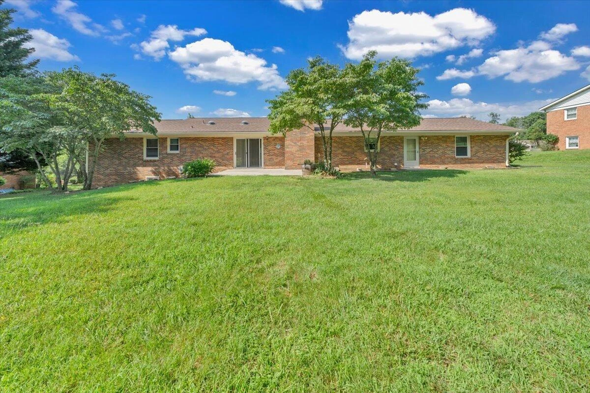 3951 Blandfield DR - Photo 56