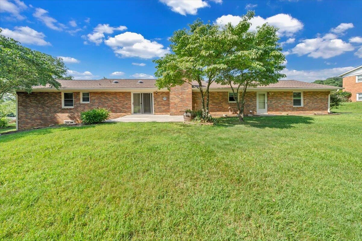 3951 Blandfield DR - Photo 59
