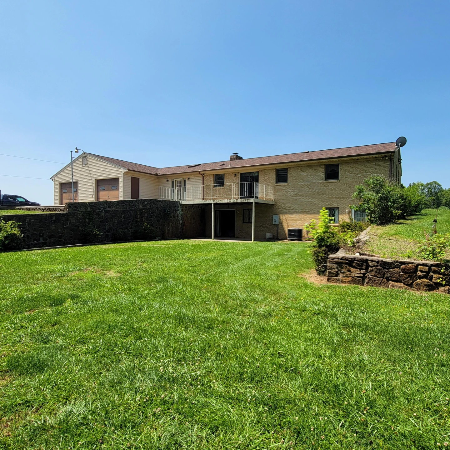 1160 Moorman RD - Photo 2