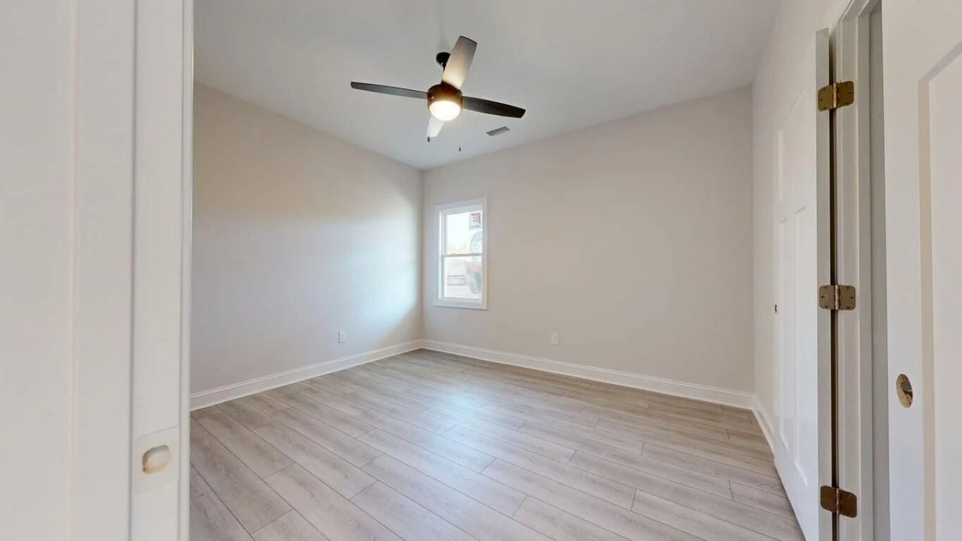 2308 Smith Mountain Lake PKWY - Photo 16