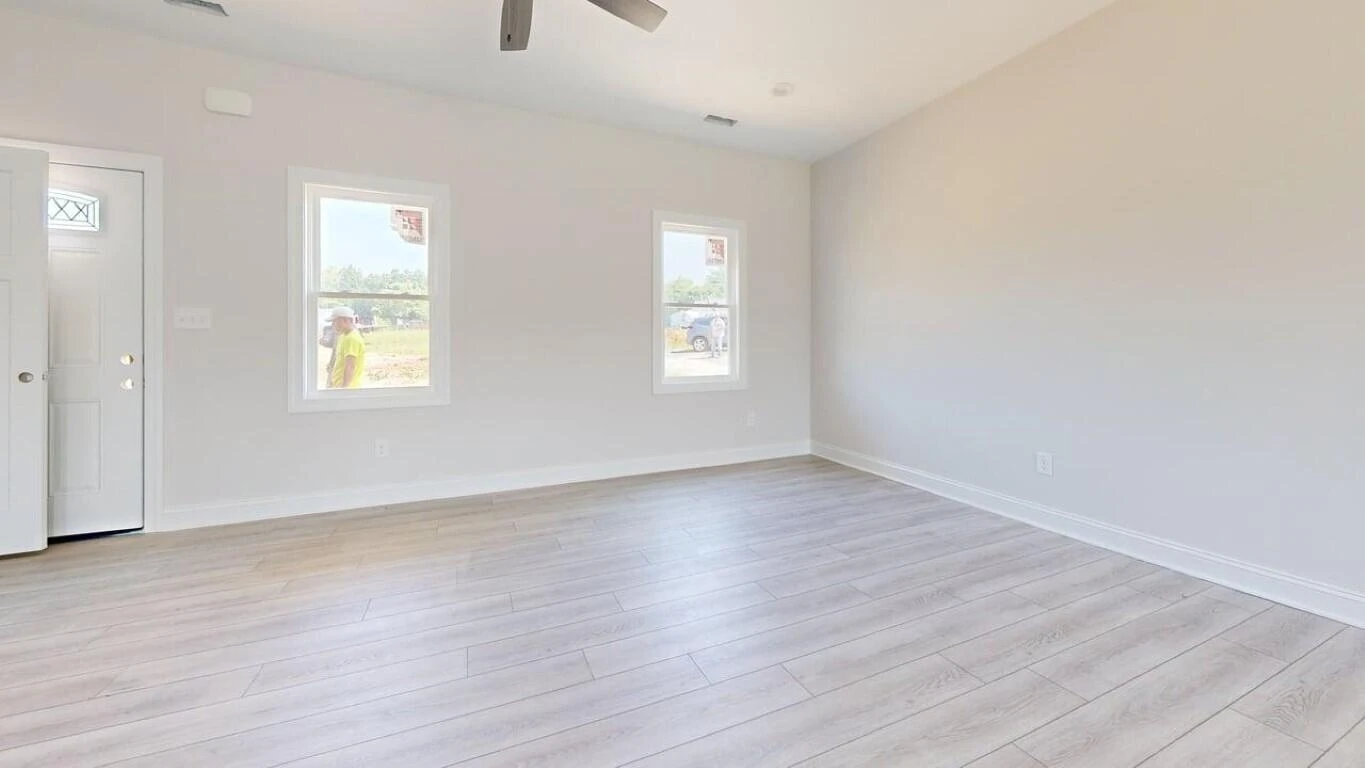 2308 Smith Mountain Lake PKWY - Photo 3
