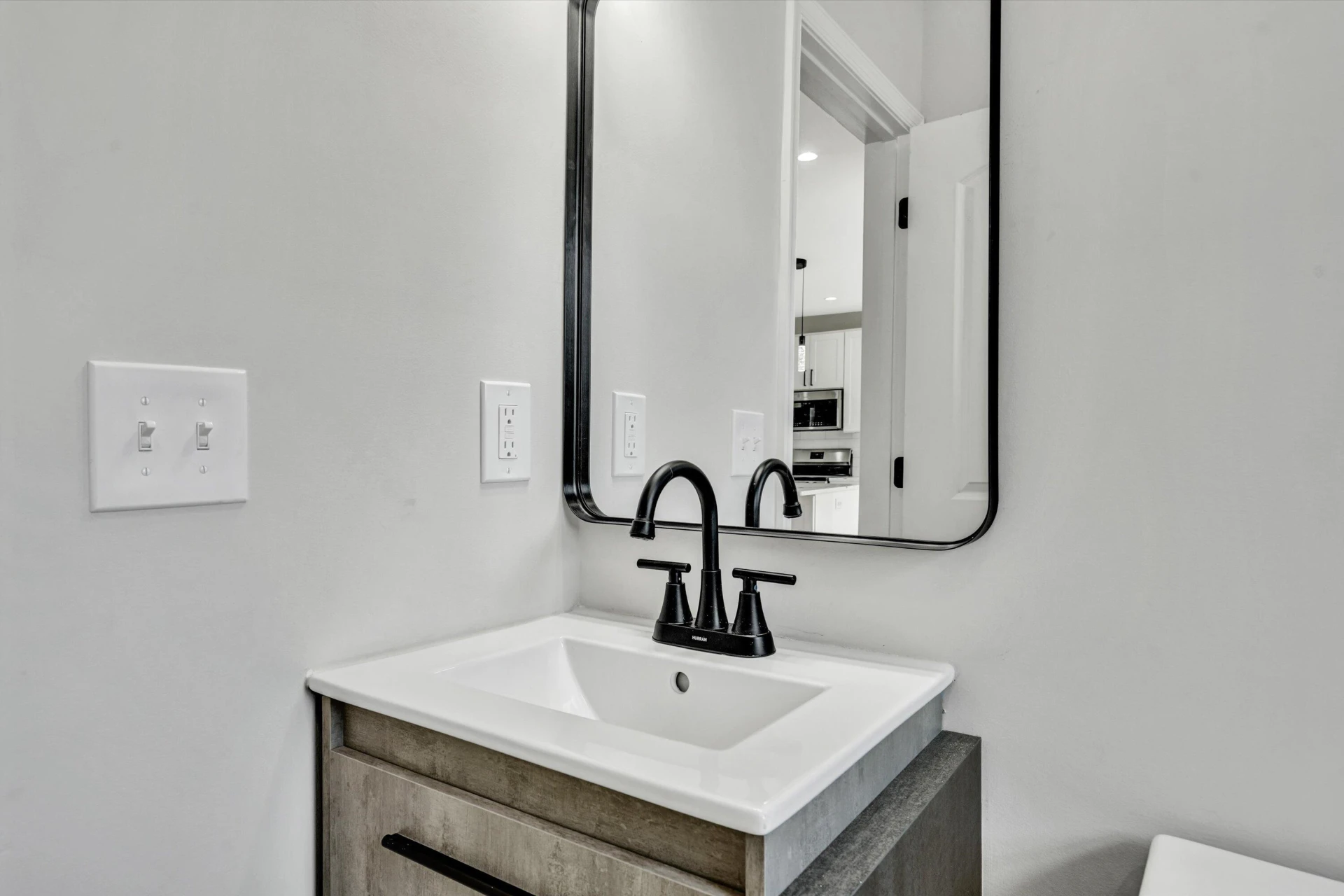 702 Commerce AVE - Photo 19