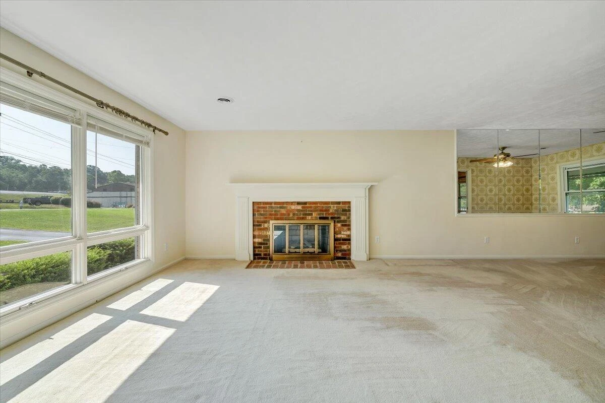 1207 Laymantown RD - Photo 10
