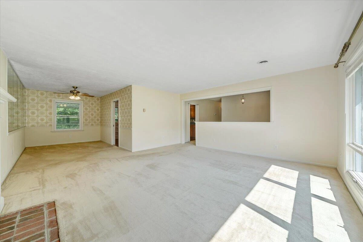 1207 Laymantown RD - Photo 12