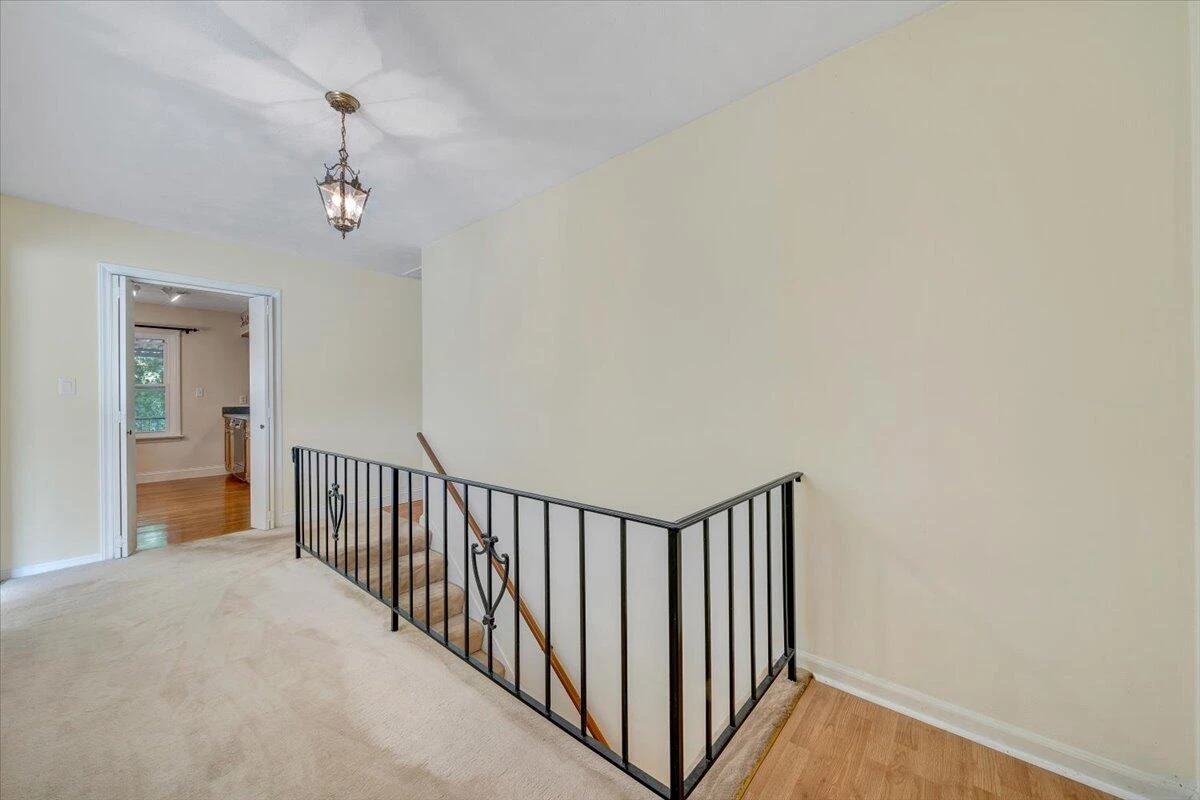 1207 Laymantown RD - Photo 15