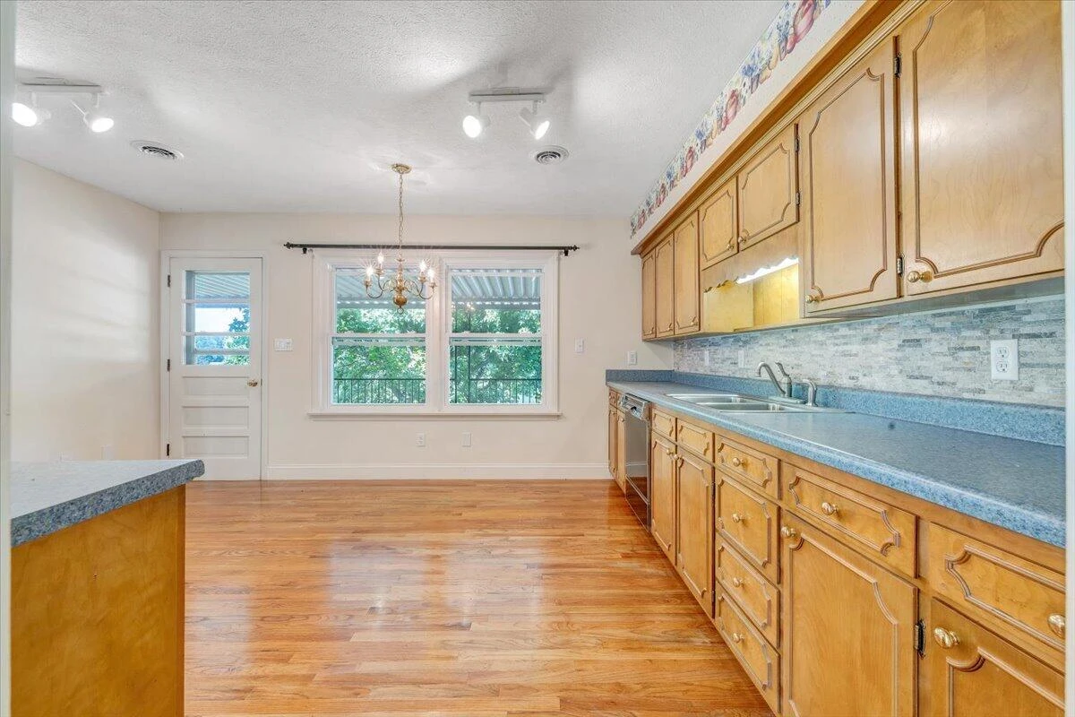 1207 Laymantown RD - Photo 21