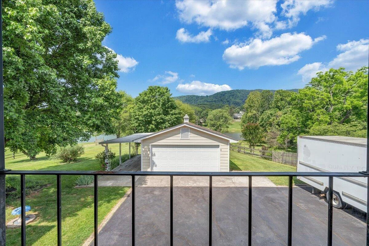 1207 Laymantown RD - Photo 28