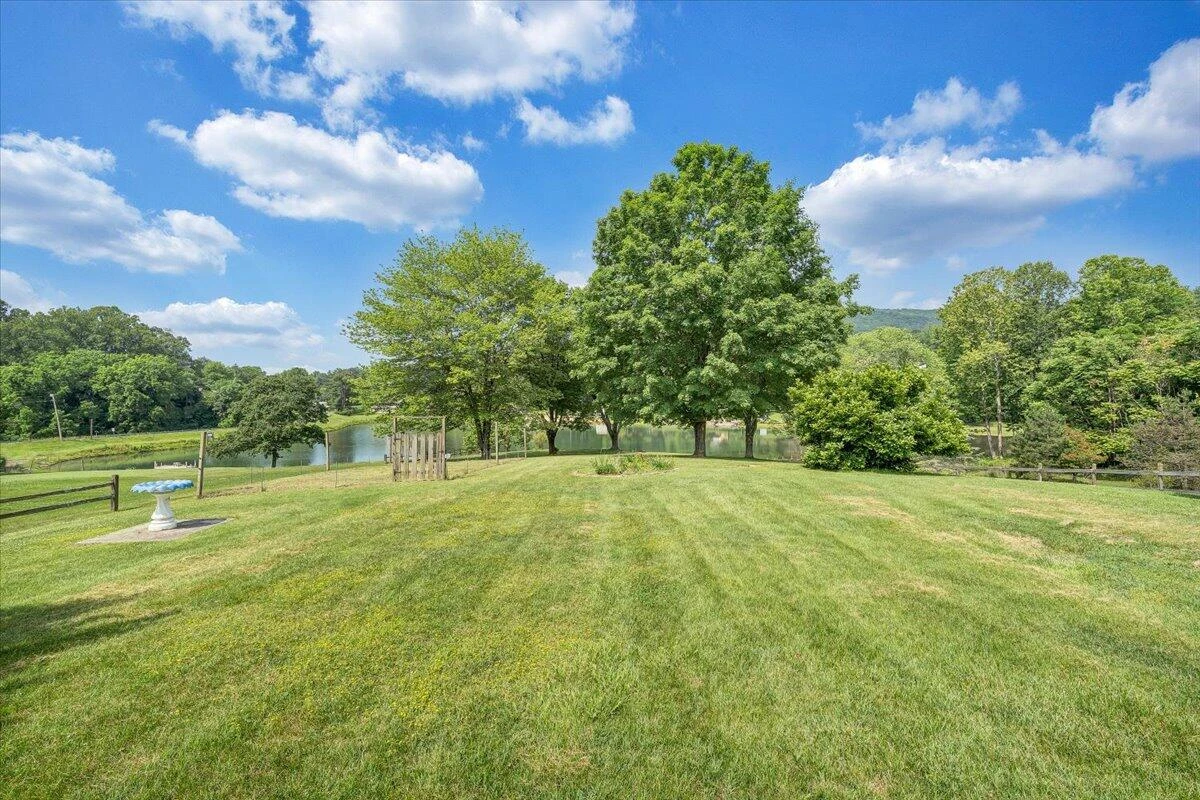 1207 Laymantown RD - Photo 3