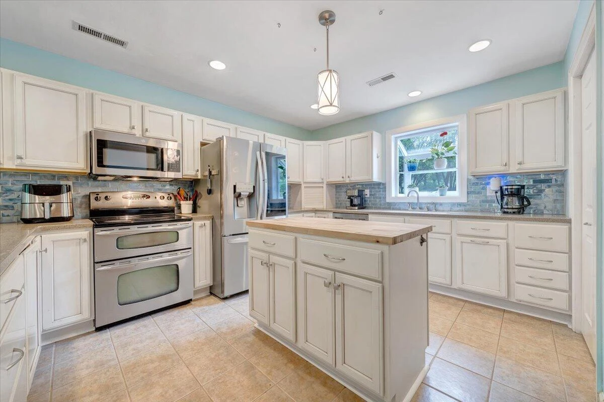 7609 Countrywood DR - Photo 21