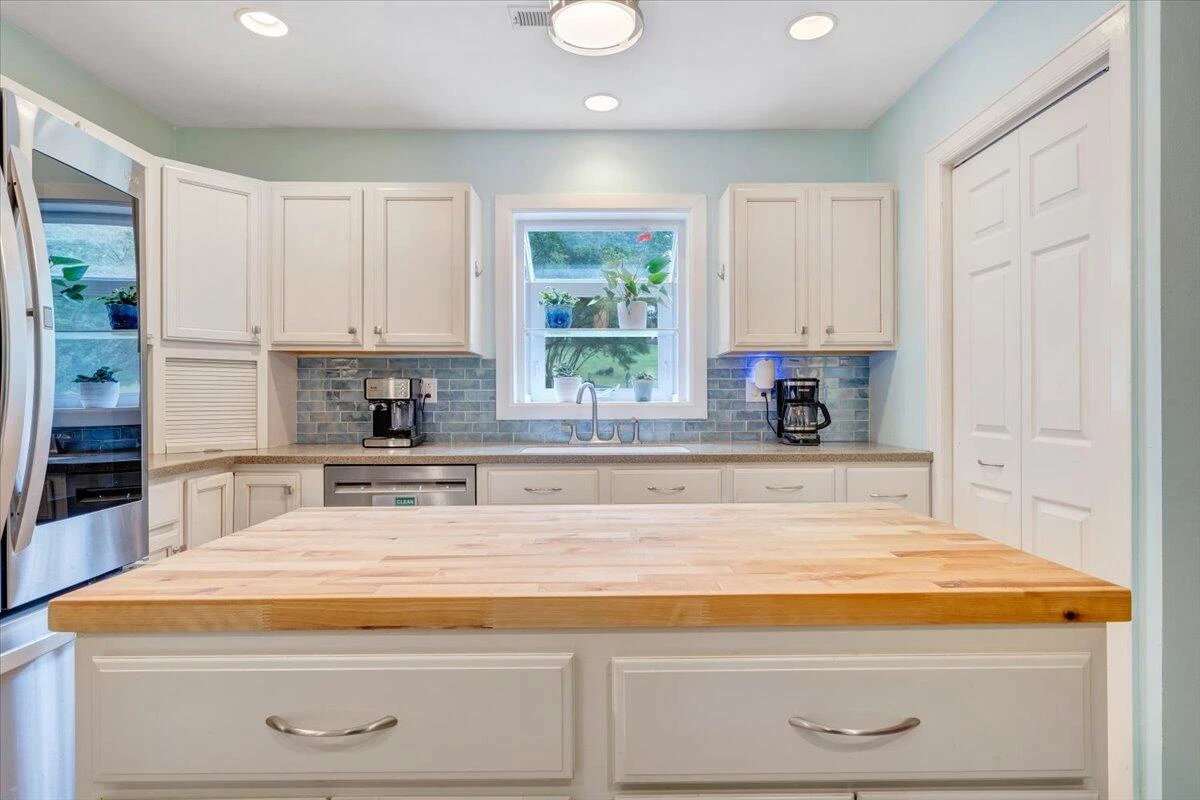 7609 Countrywood DR - Photo 22