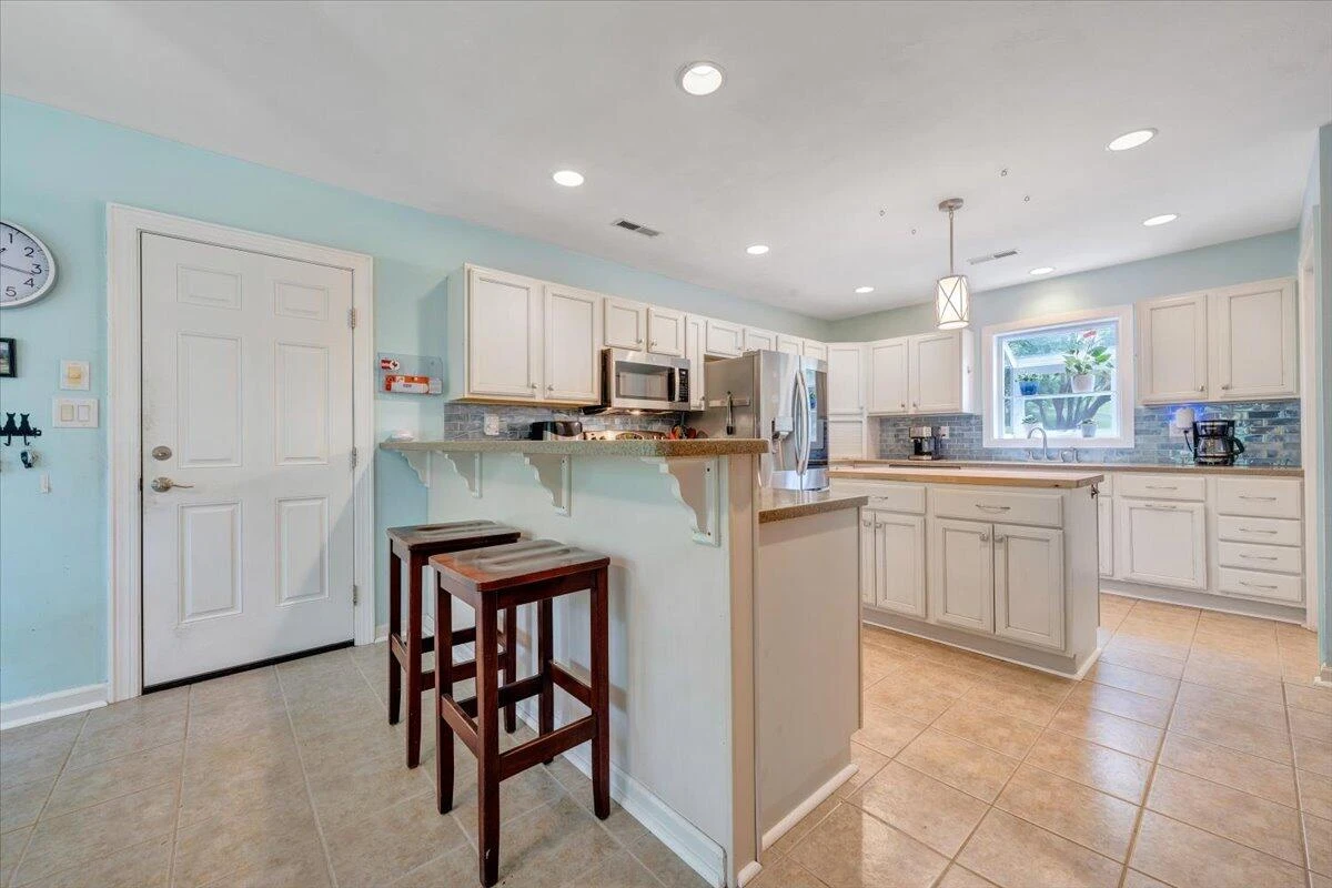 7609 Countrywood DR - Photo 26