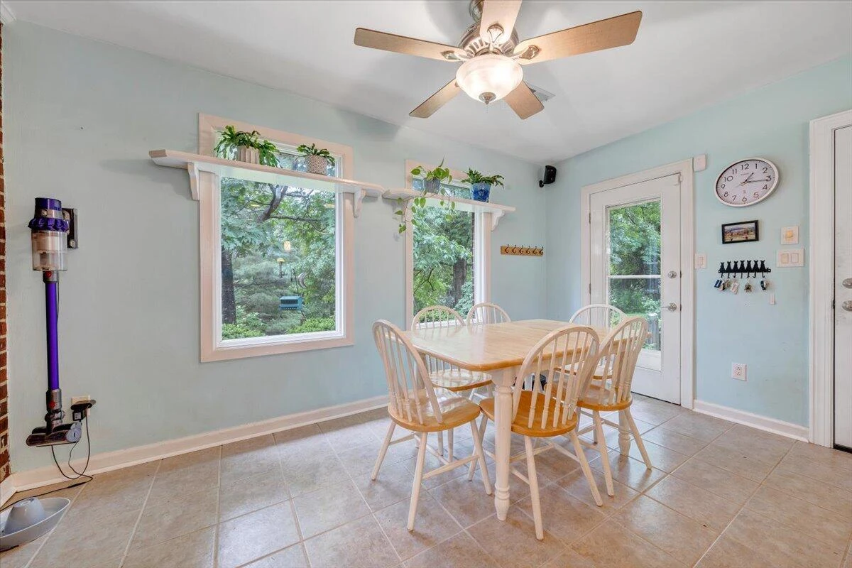 7609 Countrywood DR - Photo 28