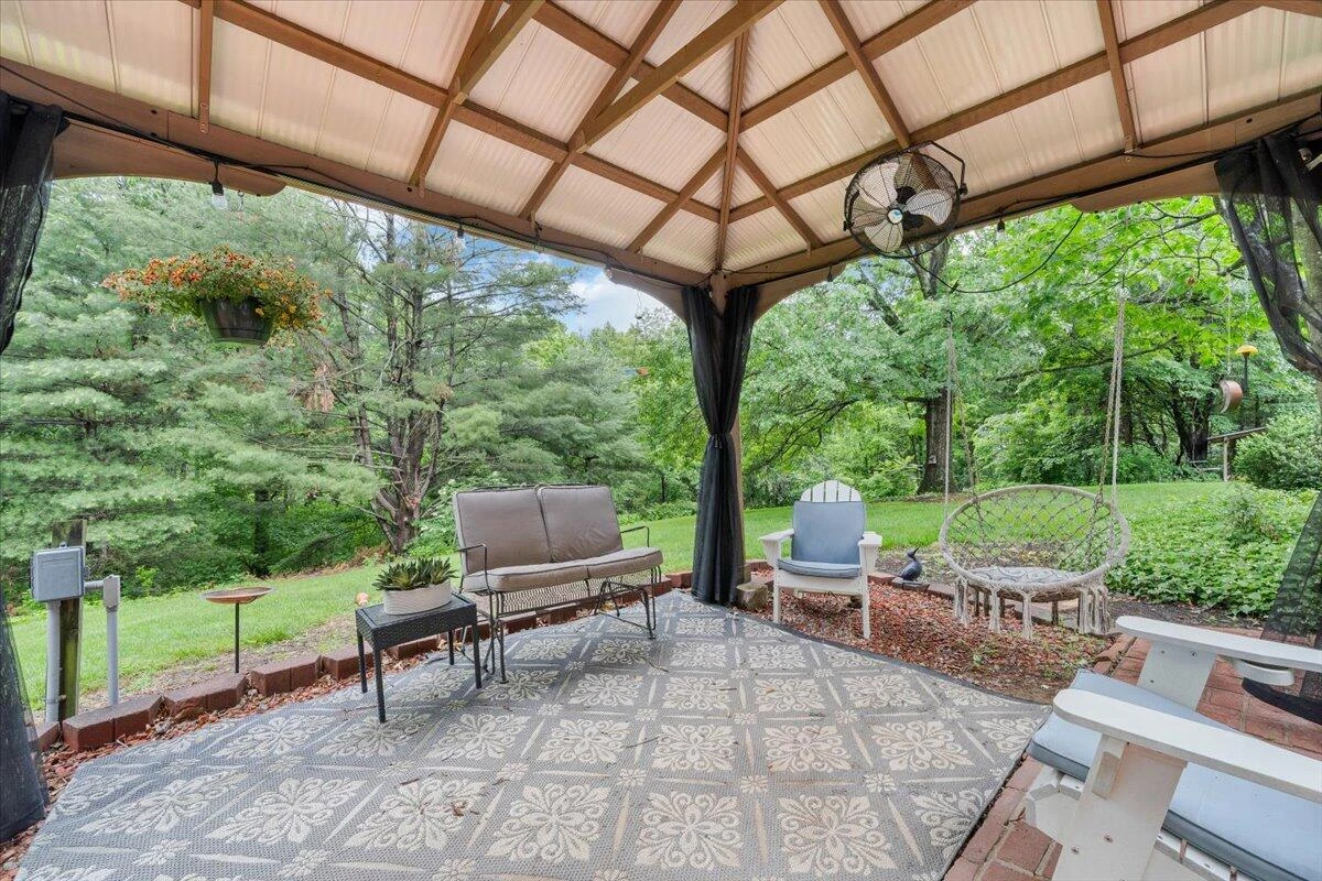 7609 Countrywood DR - Photo 72