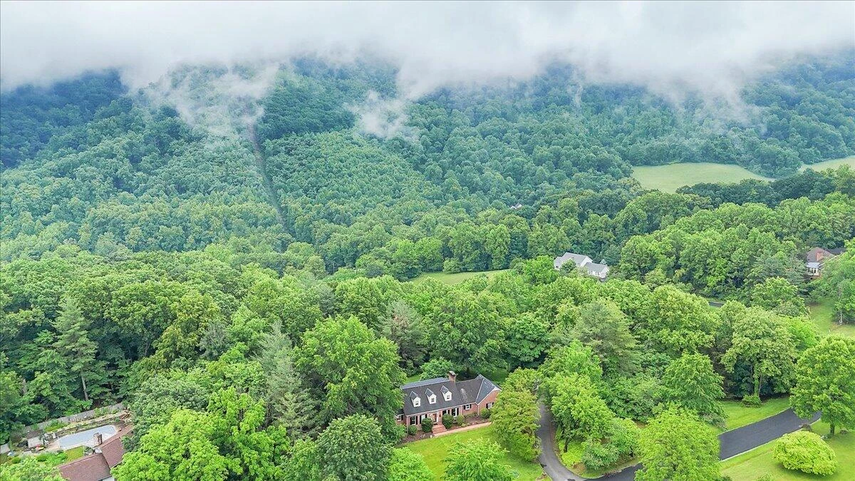 7609 Countrywood DR - Photo 94