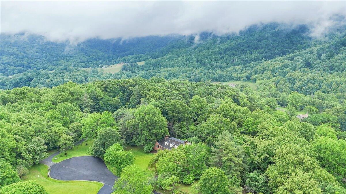 7609 Countrywood DR - Photo 95