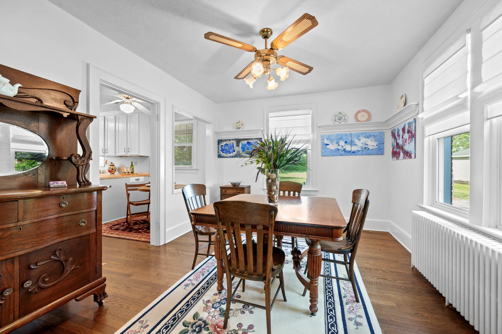 1210 Oakwood ST - Photo 16