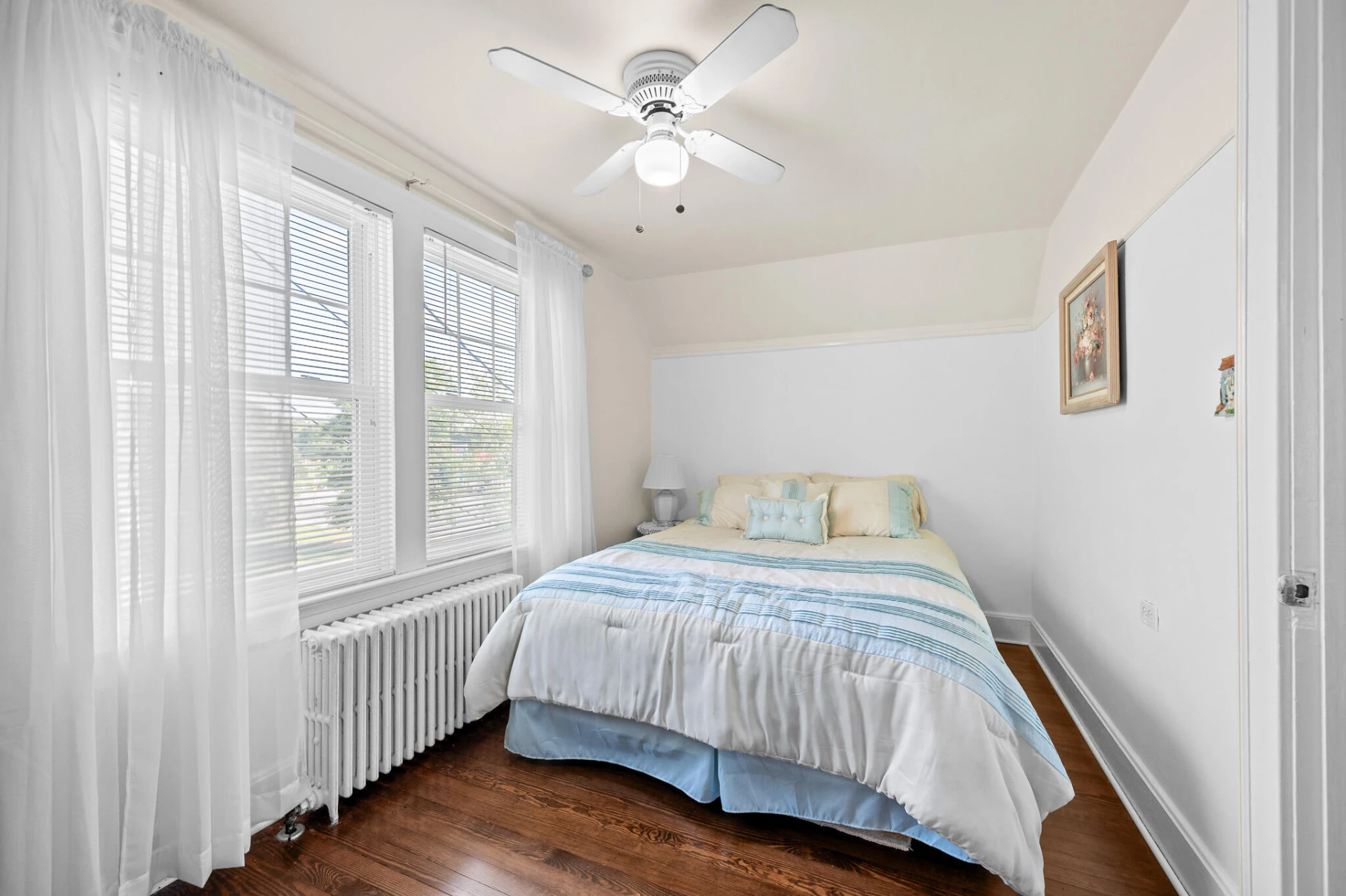 1210 Oakwood ST - Photo 31