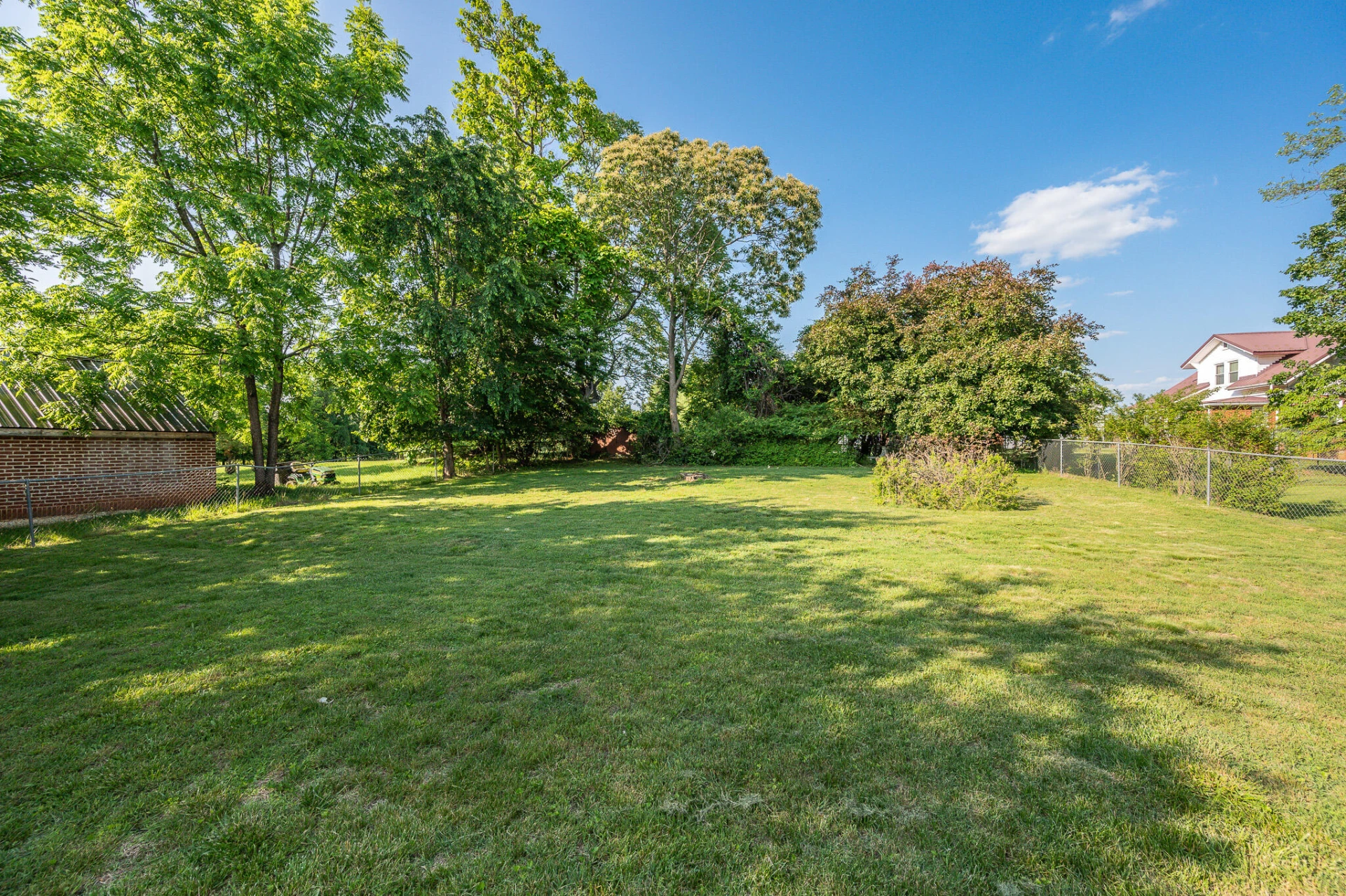 1210 Oakwood ST - Photo 41