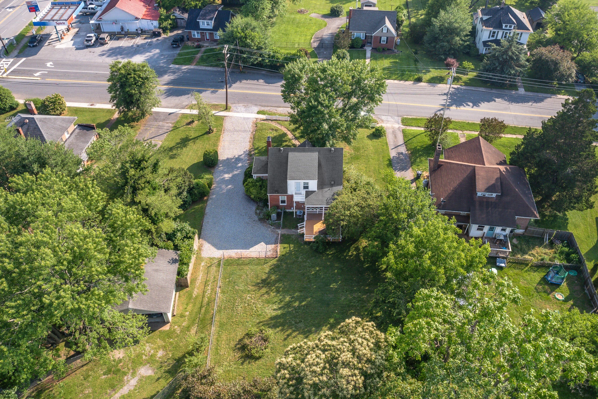 1210 Oakwood ST - Photo 45