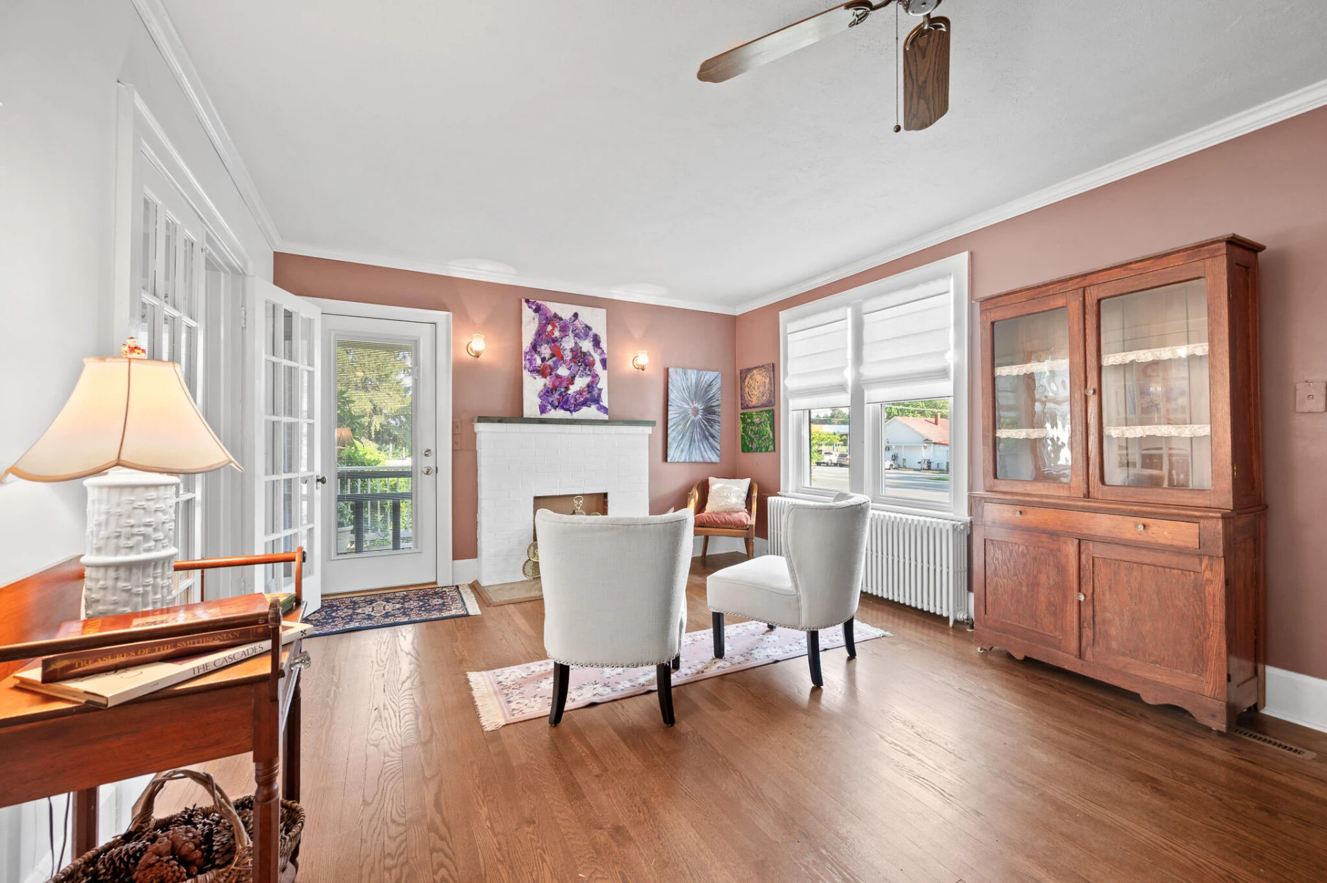 1210 Oakwood ST - Photo 13