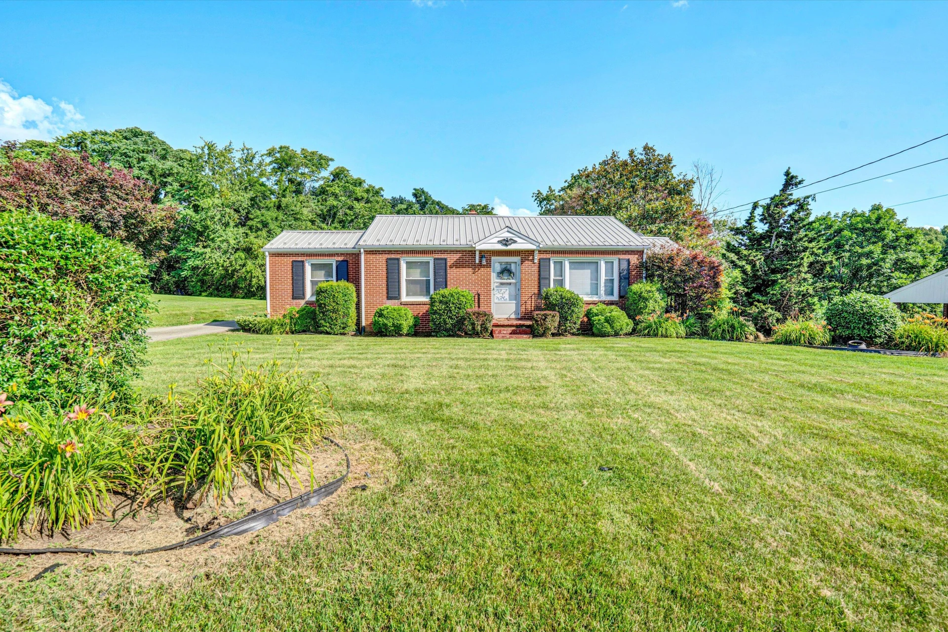 5067 Franklin ST - Photo 3