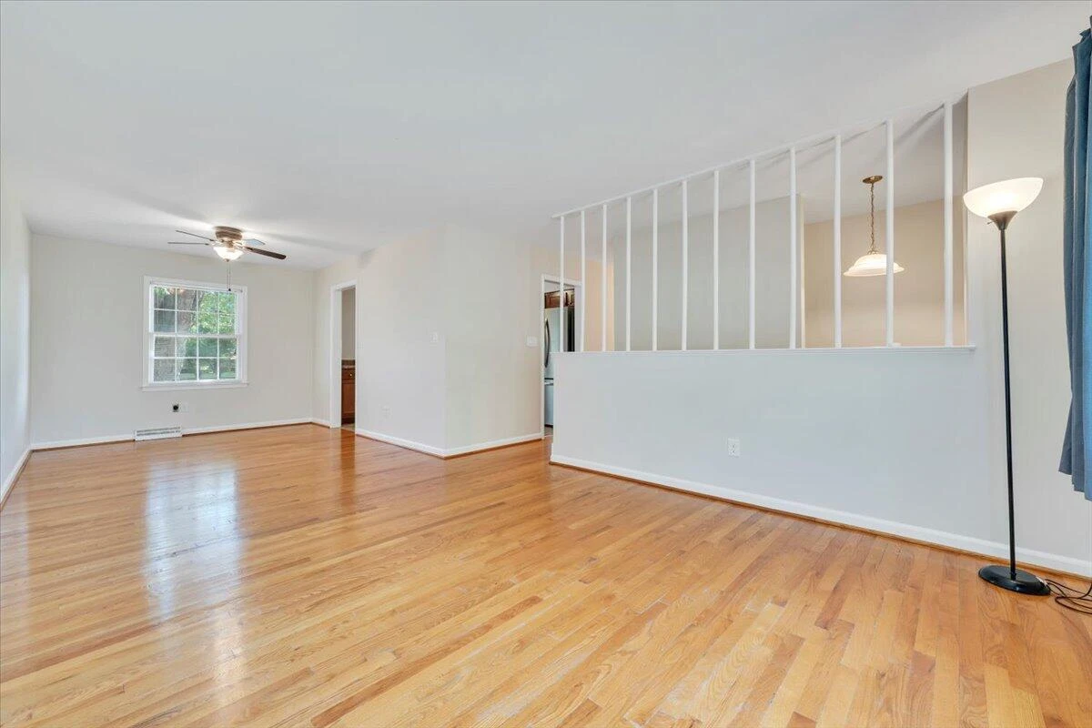 569 Holiday RD - Photo 13