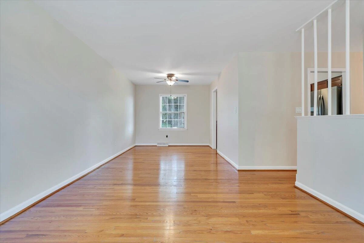 569 Holiday RD - Photo 14