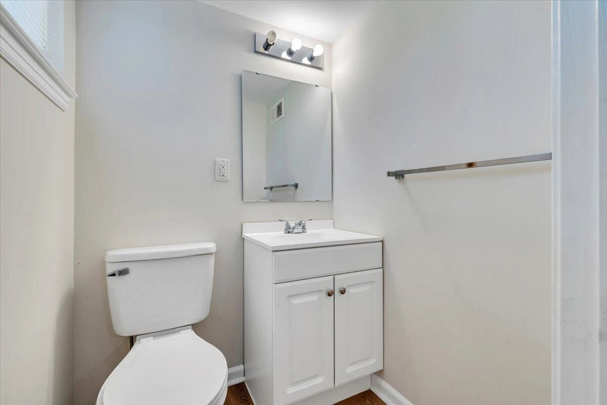 569 Holiday RD - Photo 34