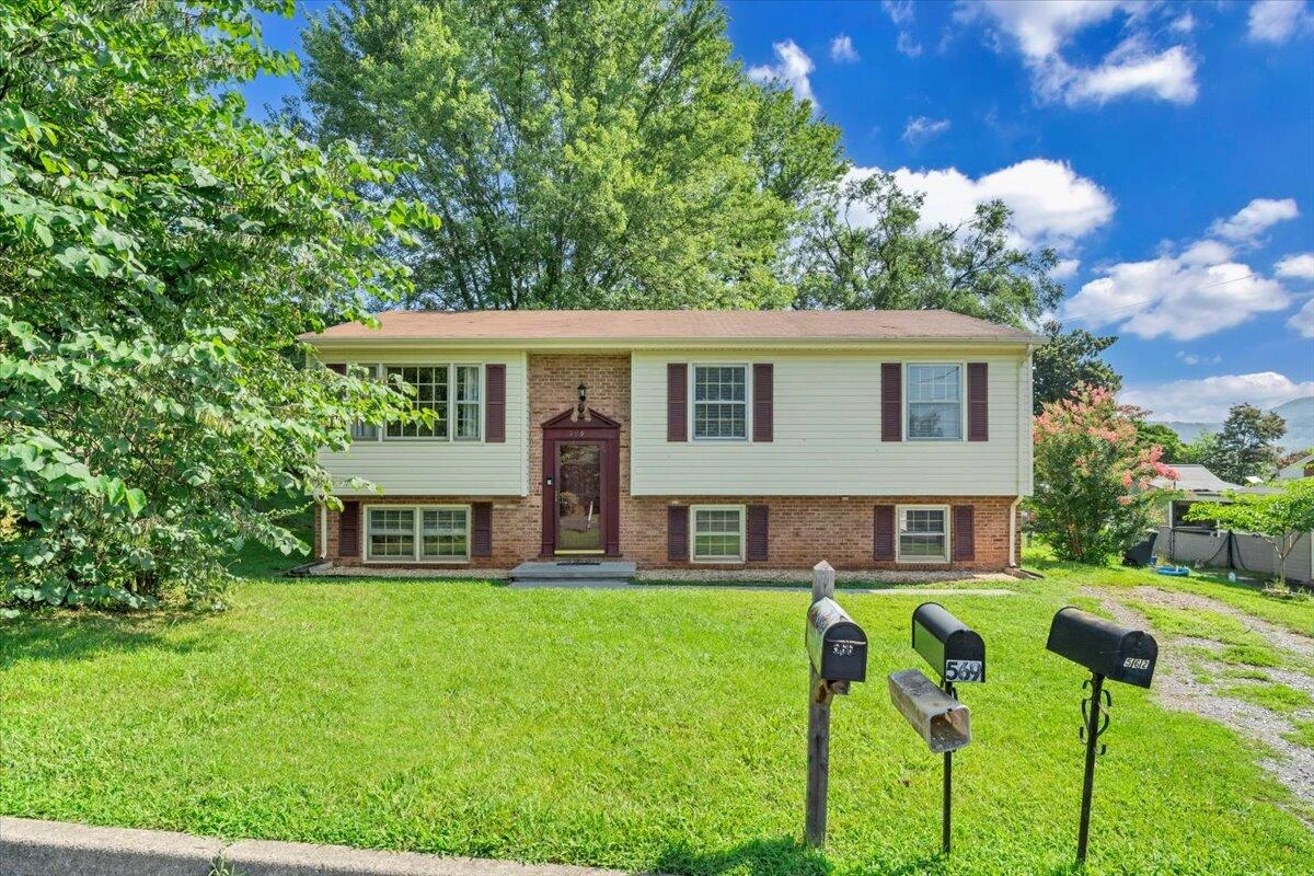 569 Holiday RD - Photo 7