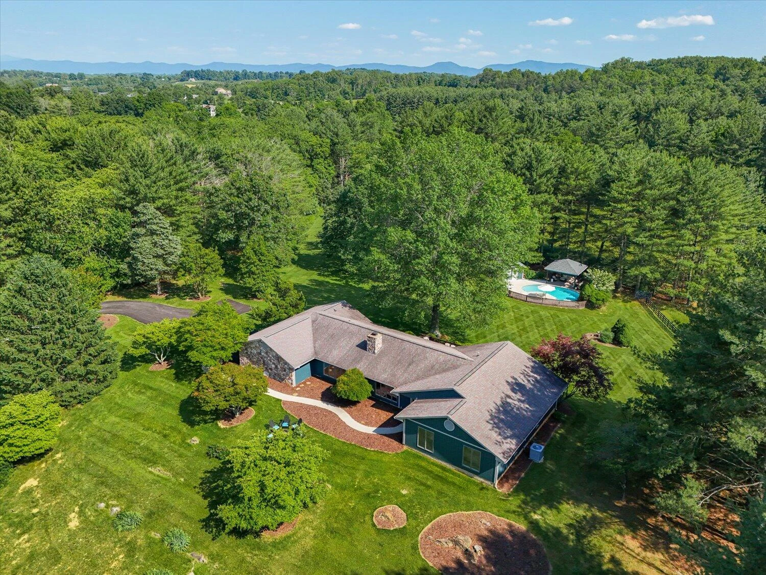 569 Sprinkle RD - Photo 2