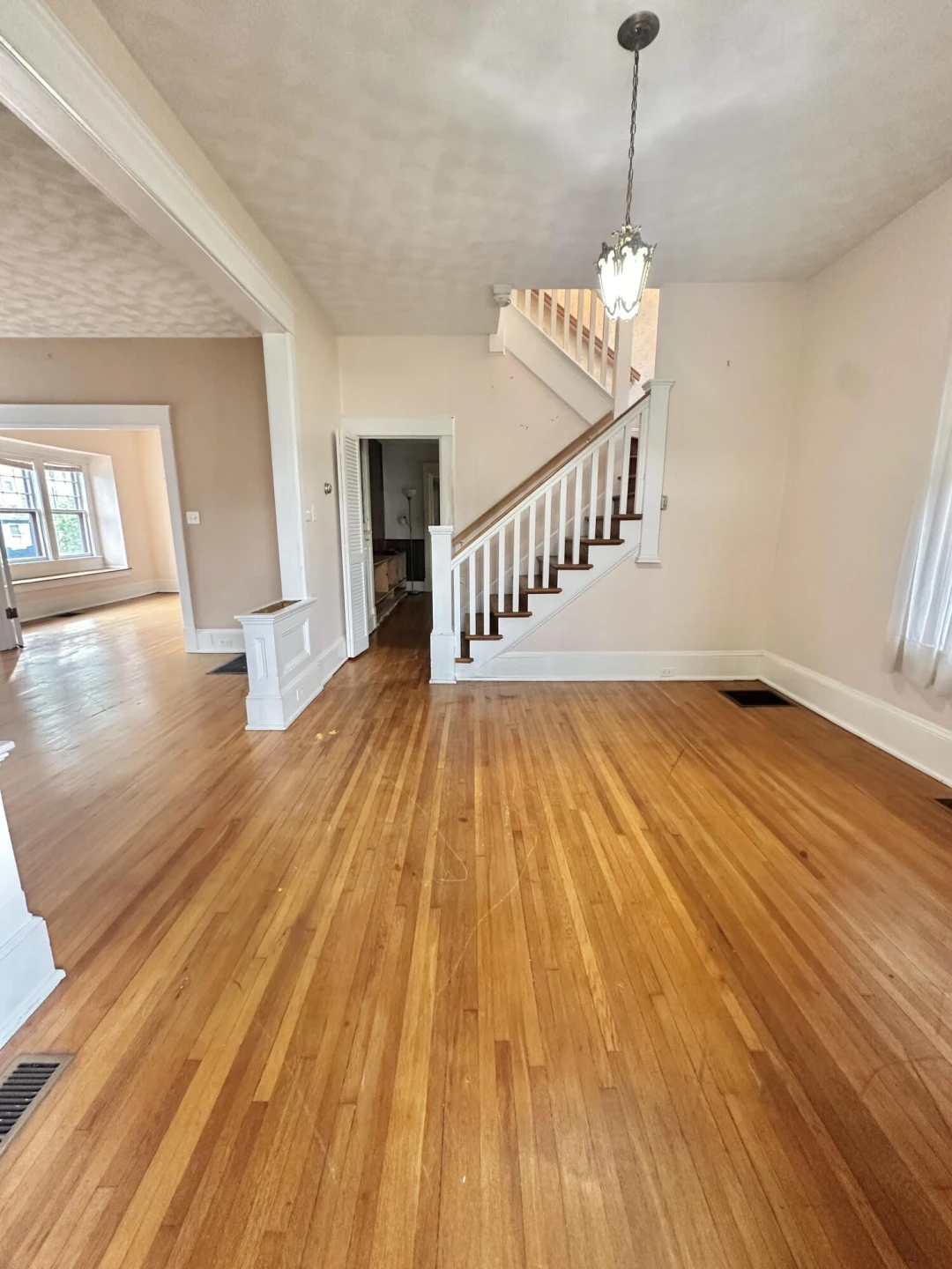 448 W Riverside ST - Photo 12